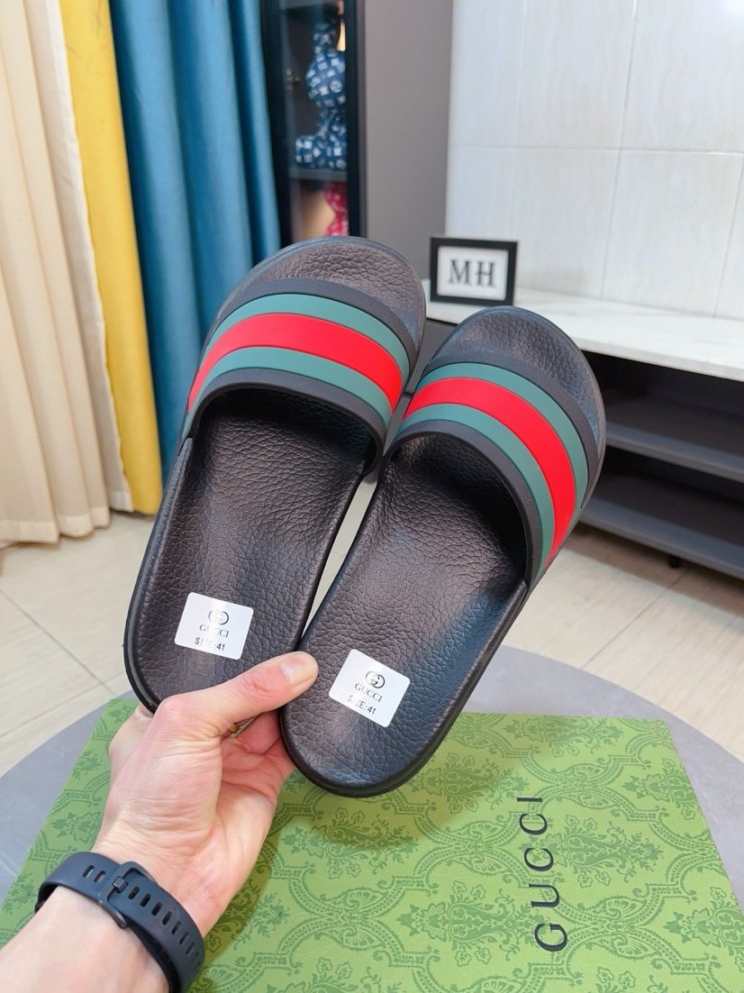 Gucci Men's Green and Red Stripe Slide Sandals
